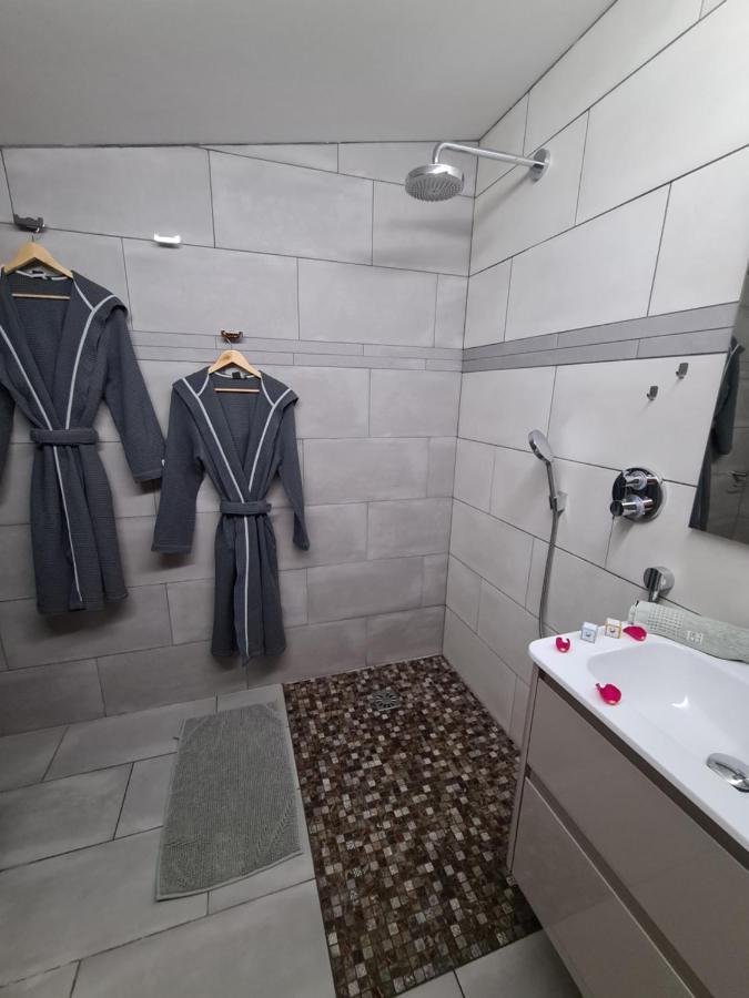Les 2 Cabanes Labastide-Gabausse Екстериор снимка